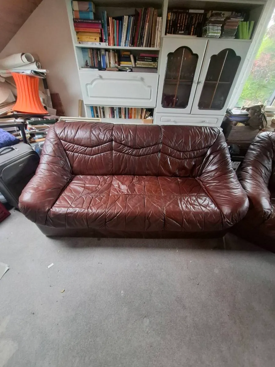 Couch and chairs - Image 3