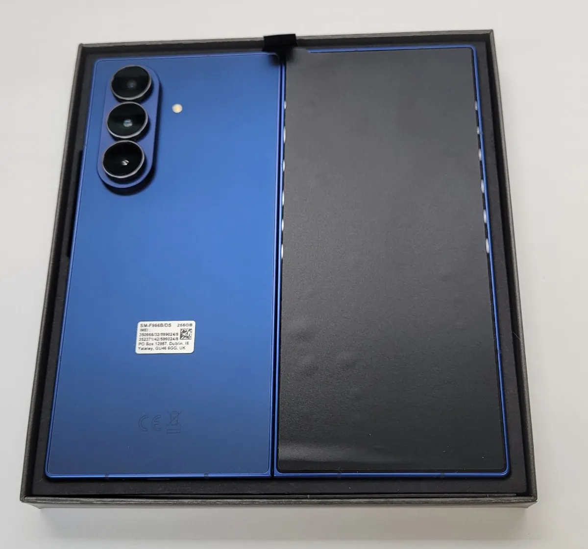 Samsung Z Fold 7 - Image 1