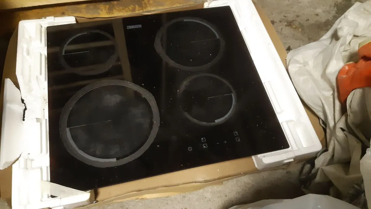 Zanussi Kitchen Hob Touch Button