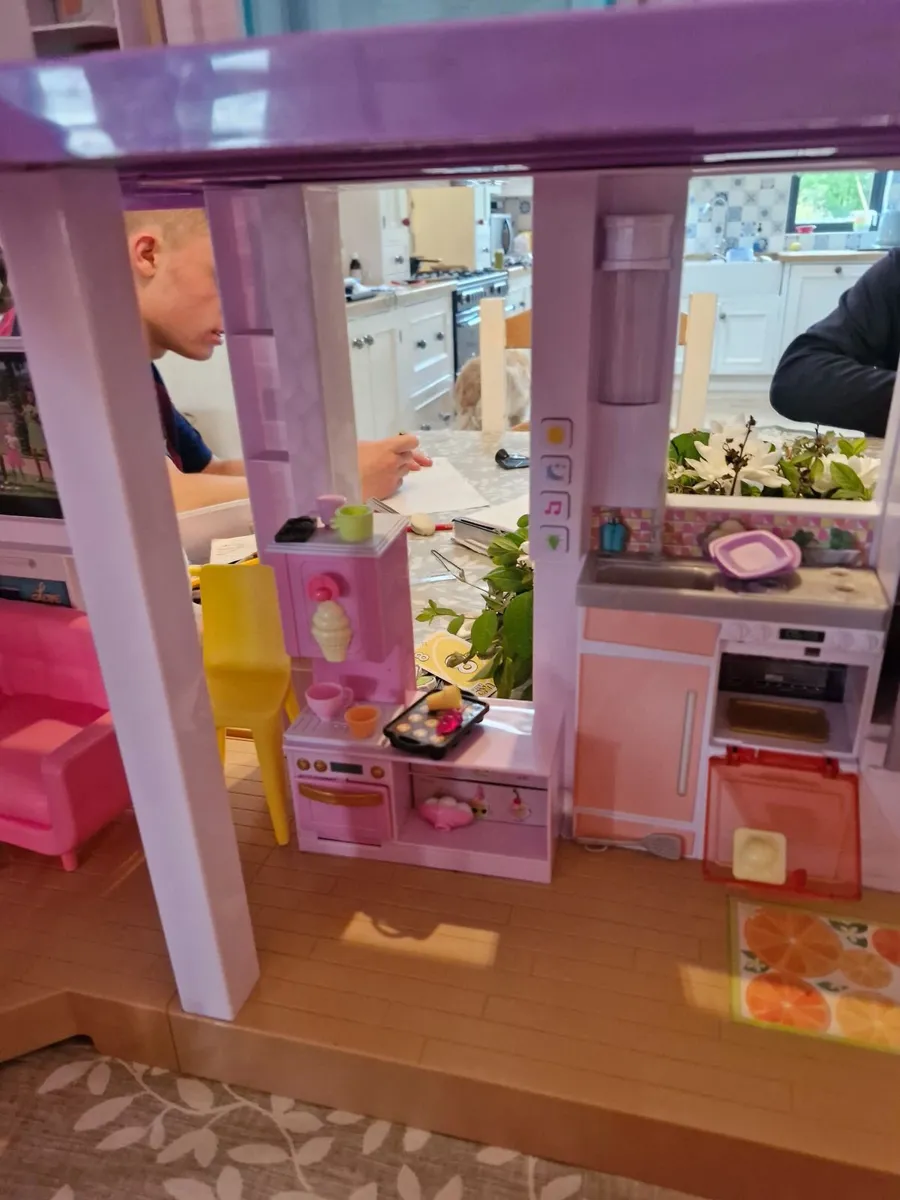 Barbie dream house bundle - Image 4