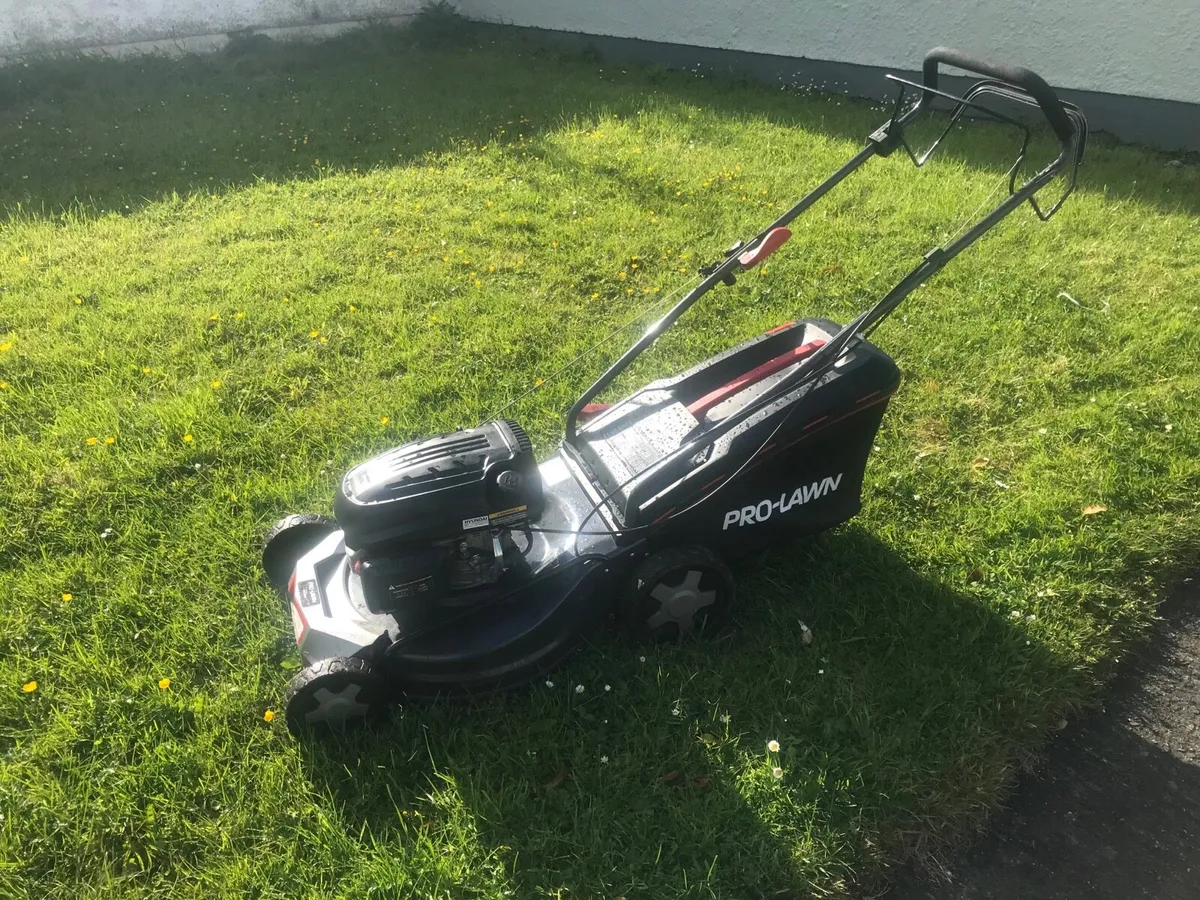 Pro lawn self drive lawnmower - Image 3