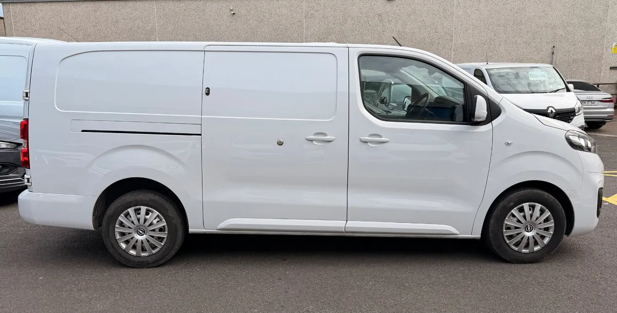 242 Opel Vivaro Long Wheel Base - Image 3
