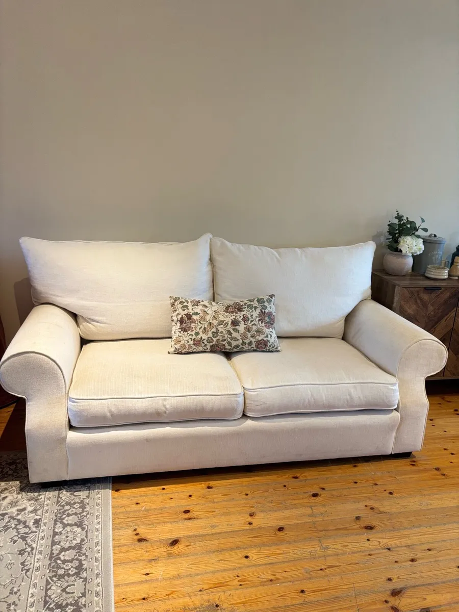Couch - Image 1