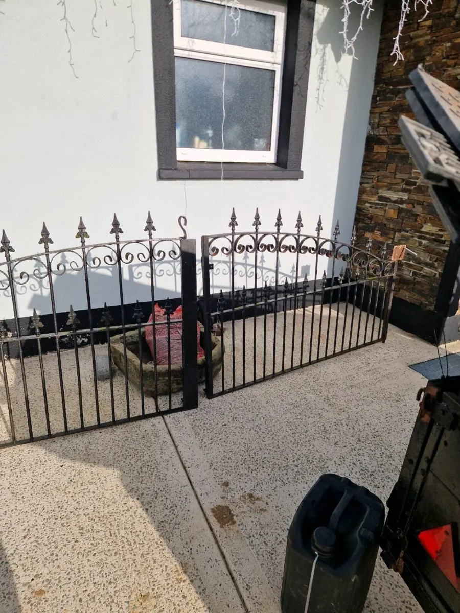 Gates - Image 4