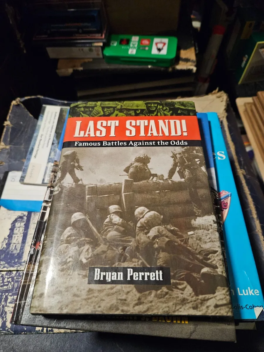 Book Famous Battles Last Stand