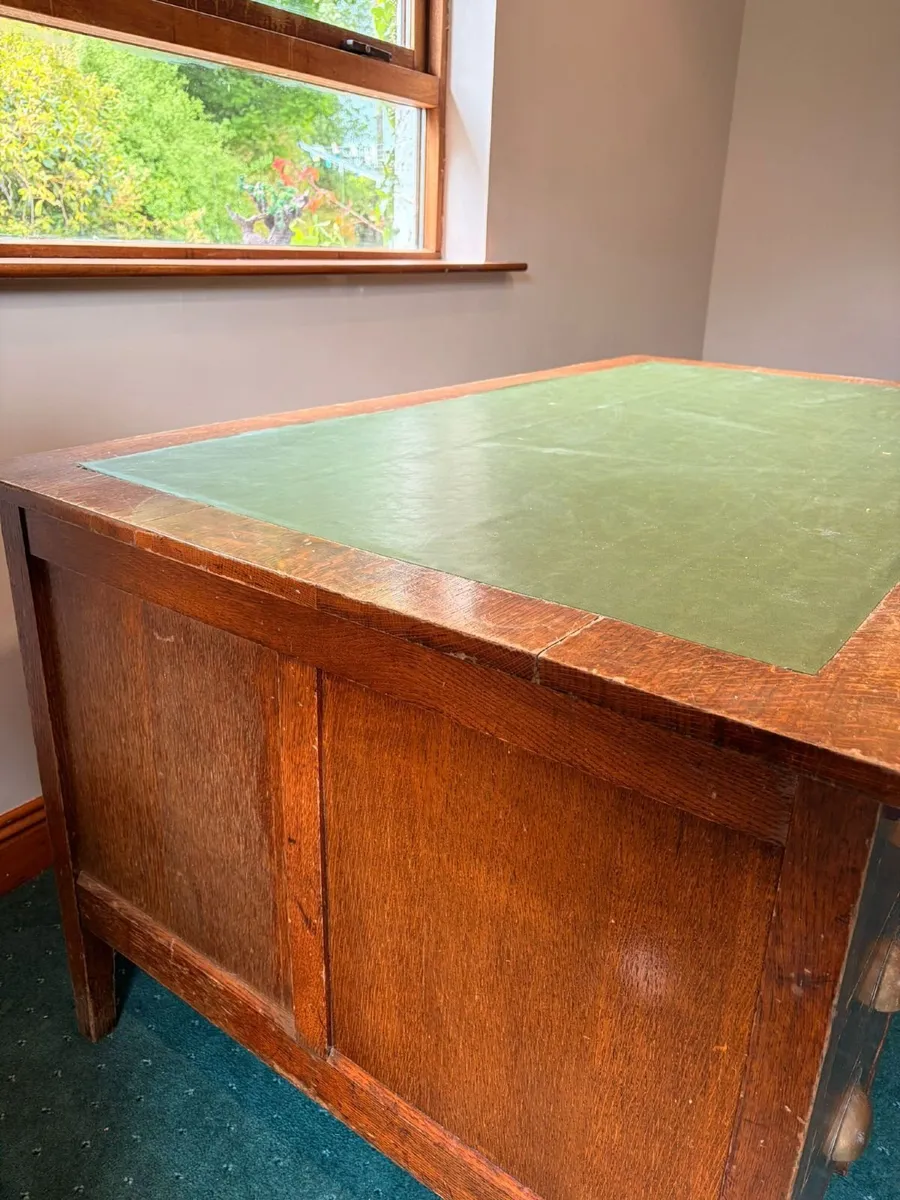 Antique desk - Image 4