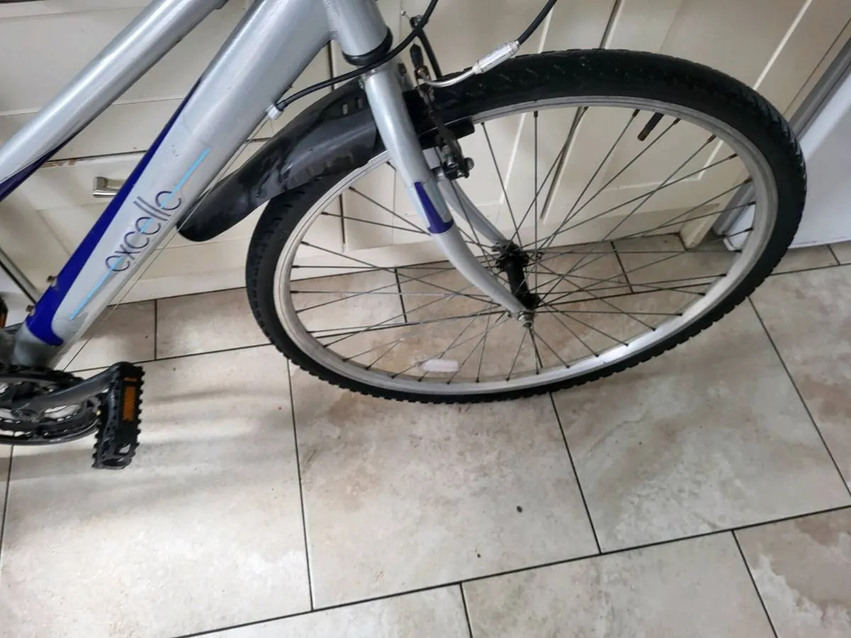 Ladies bike - Image 4