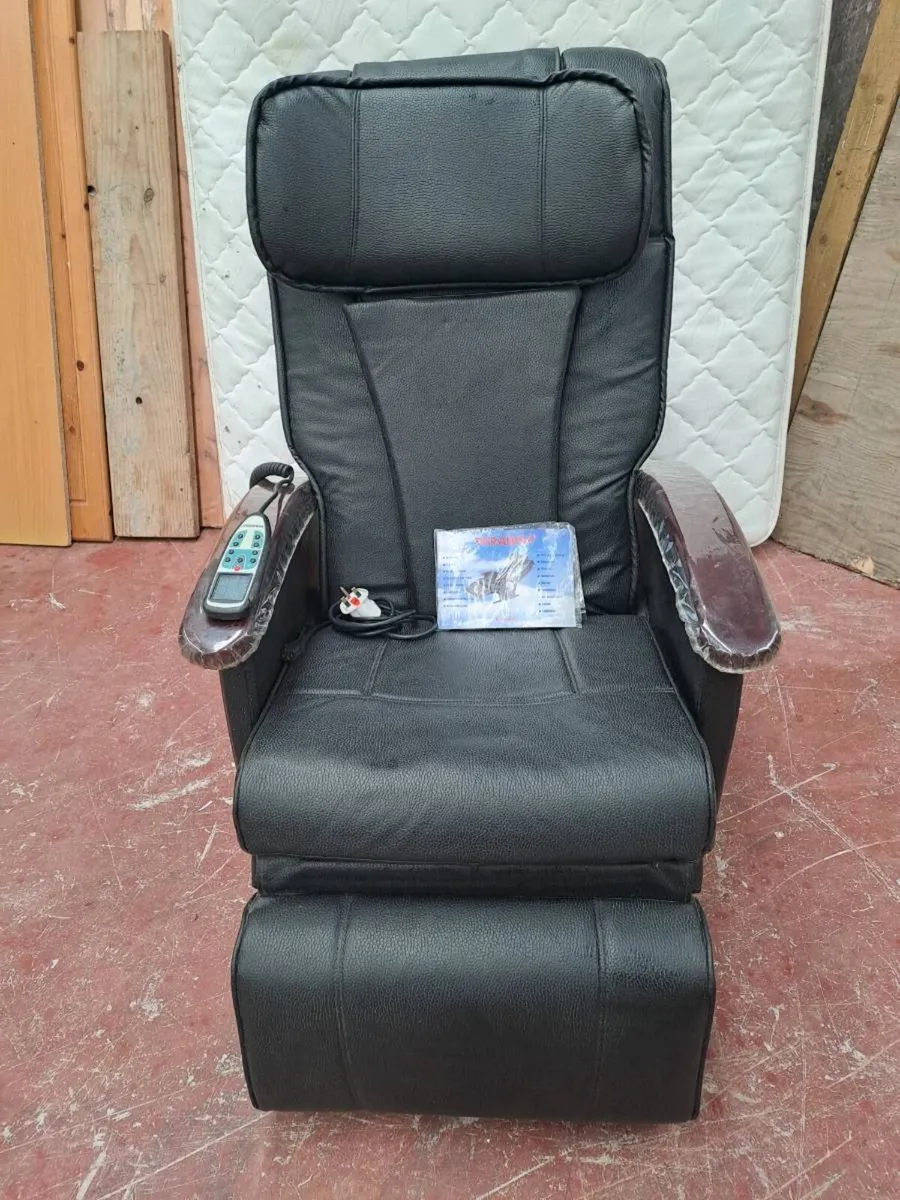 Paradiso Electric Massage recliner chair - Image 2