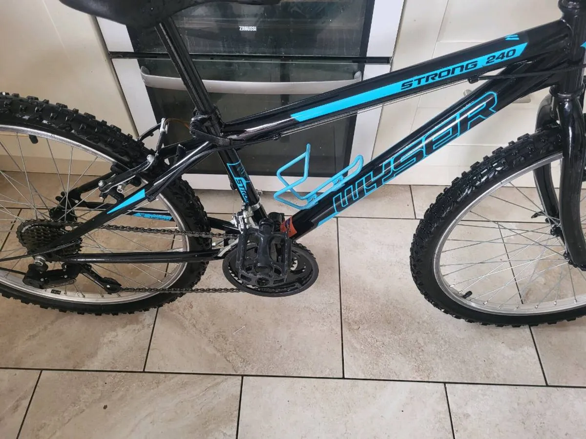 Boys 24" bike - Image 2