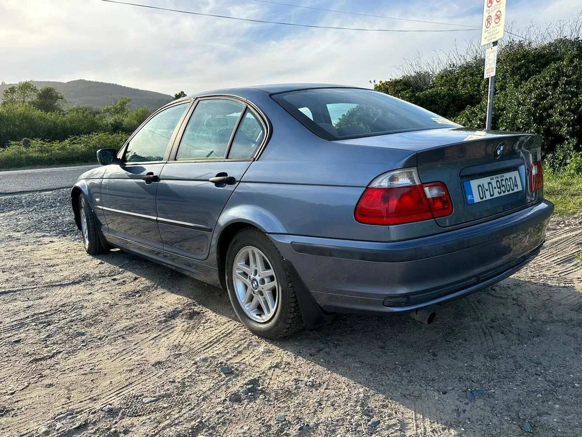 BMW 318 i Automatic - Image 1