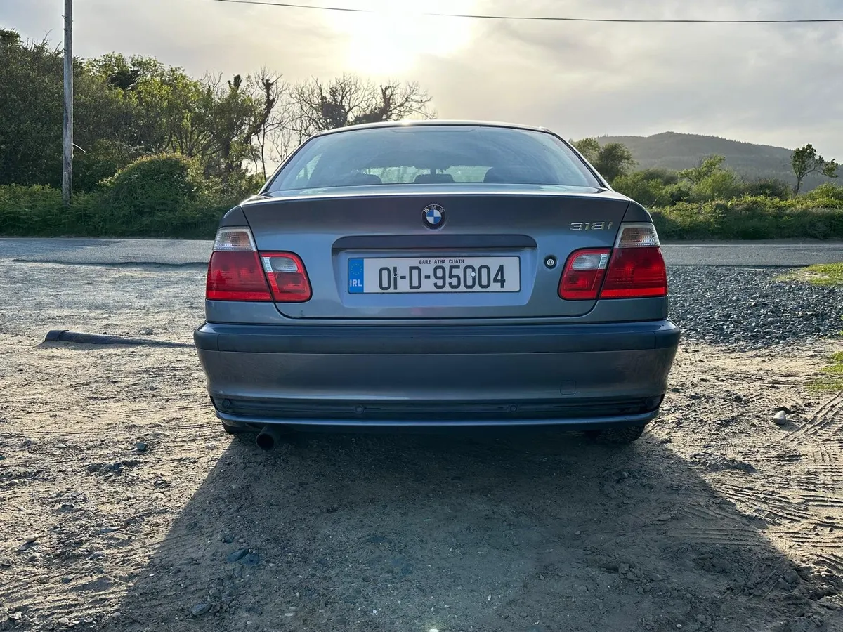 BMW 318 i Automatic - Image 3