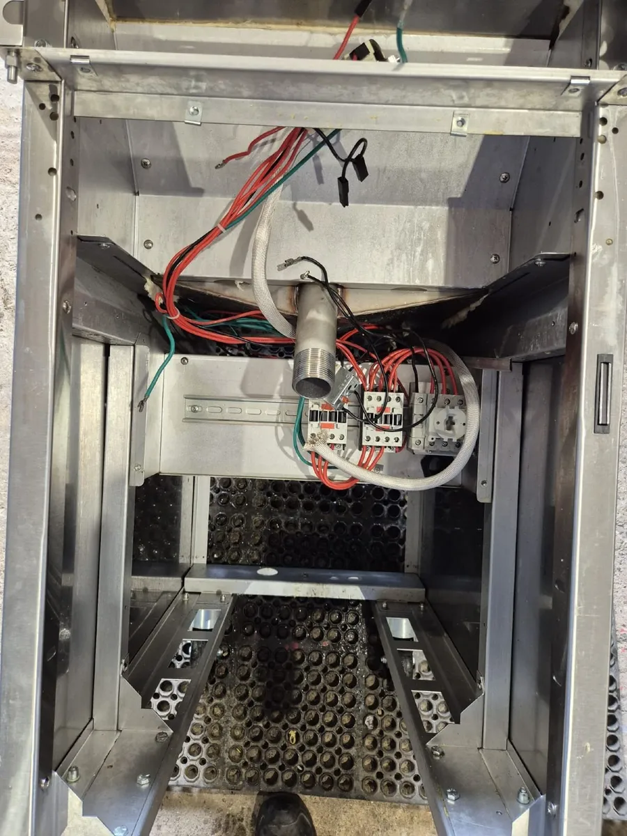 Blueseal Deep Fat Fryer x 2 - Image 4