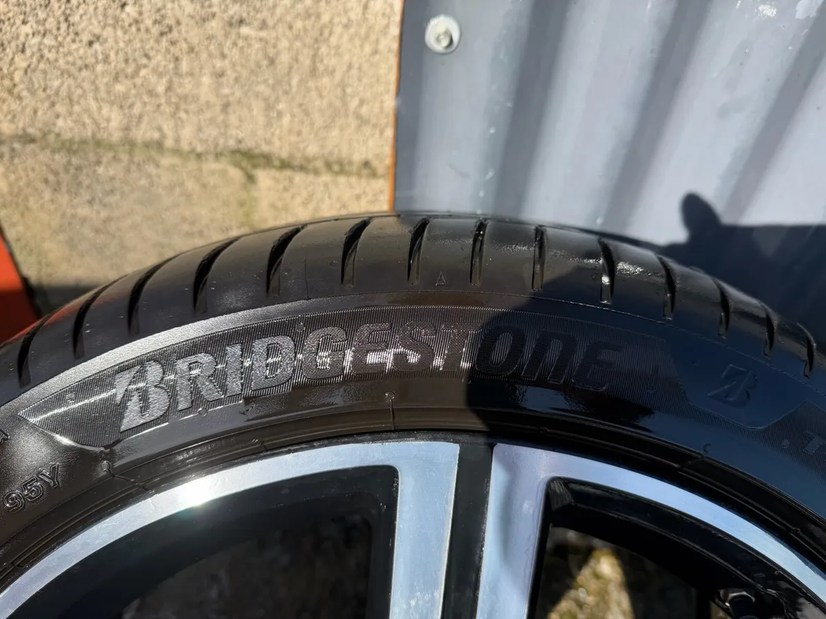 Mercedes cla 2023 alloys Bridgestone tyres - Image 2
