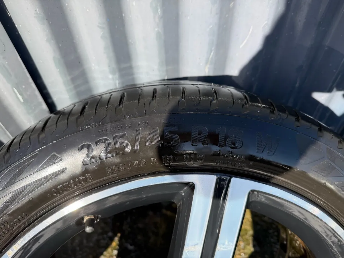 Mercedes cla 2023 alloys Bridgestone tyres - Image 3
