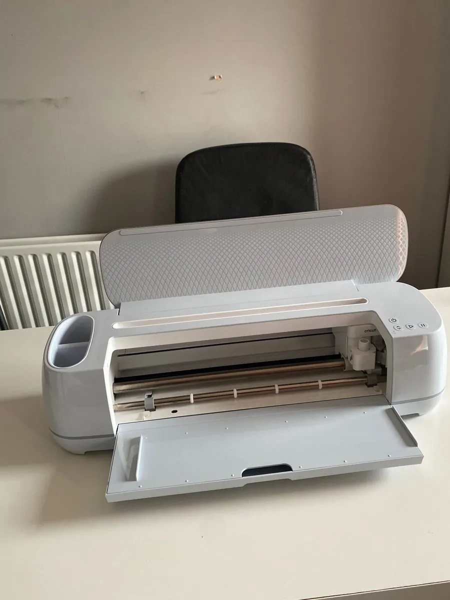 Cricut Maker 3 — Used Once - Image 4