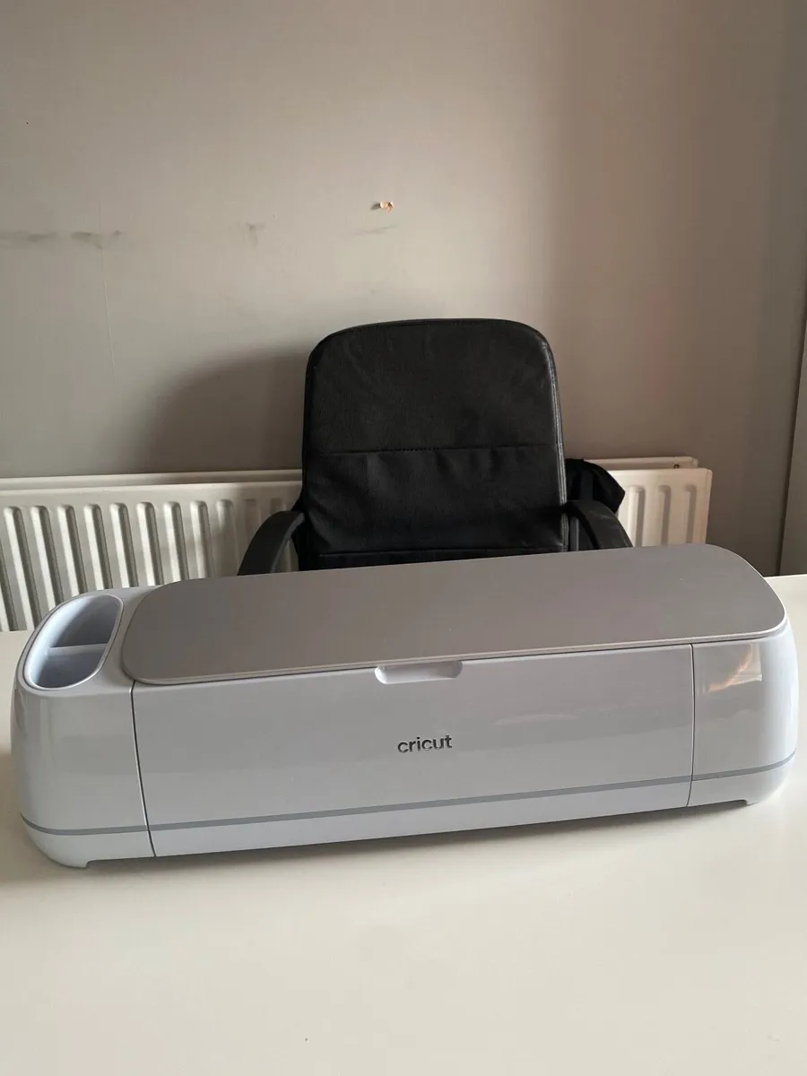 Cricut Maker 3 — Used Once - Image 2