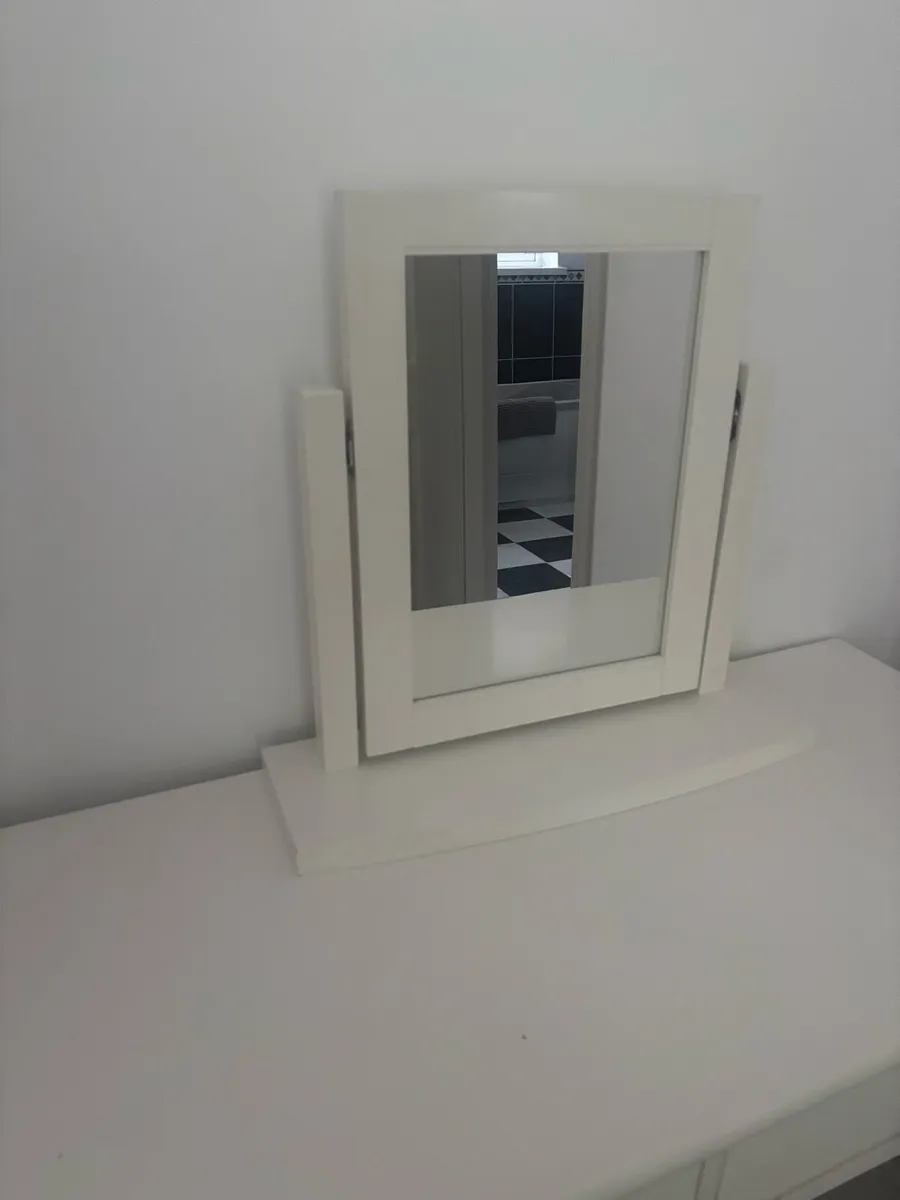 Dressing table, mirror and stool - Image 2