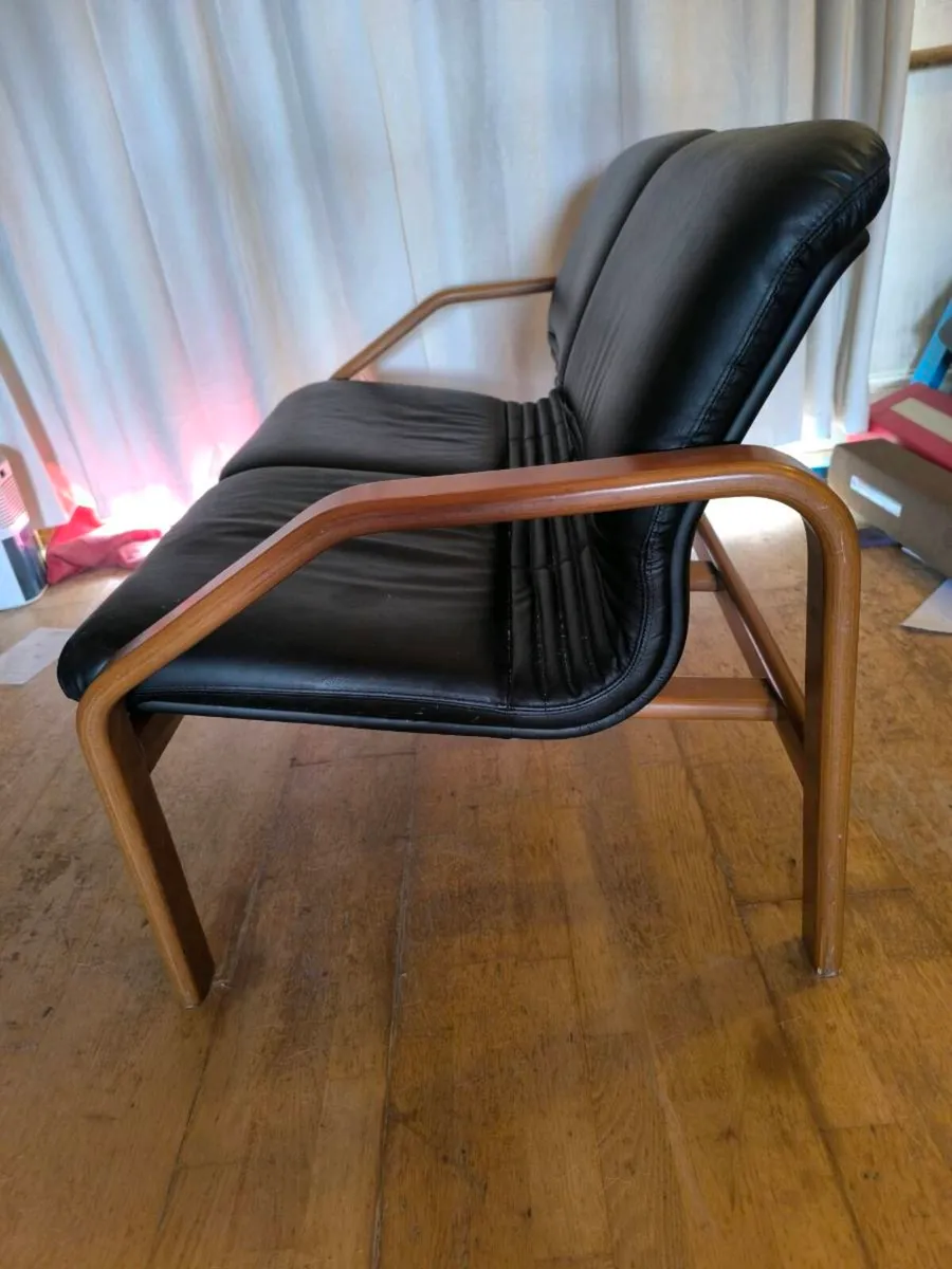 Black vintage 2-seater lounge seat - Image 3