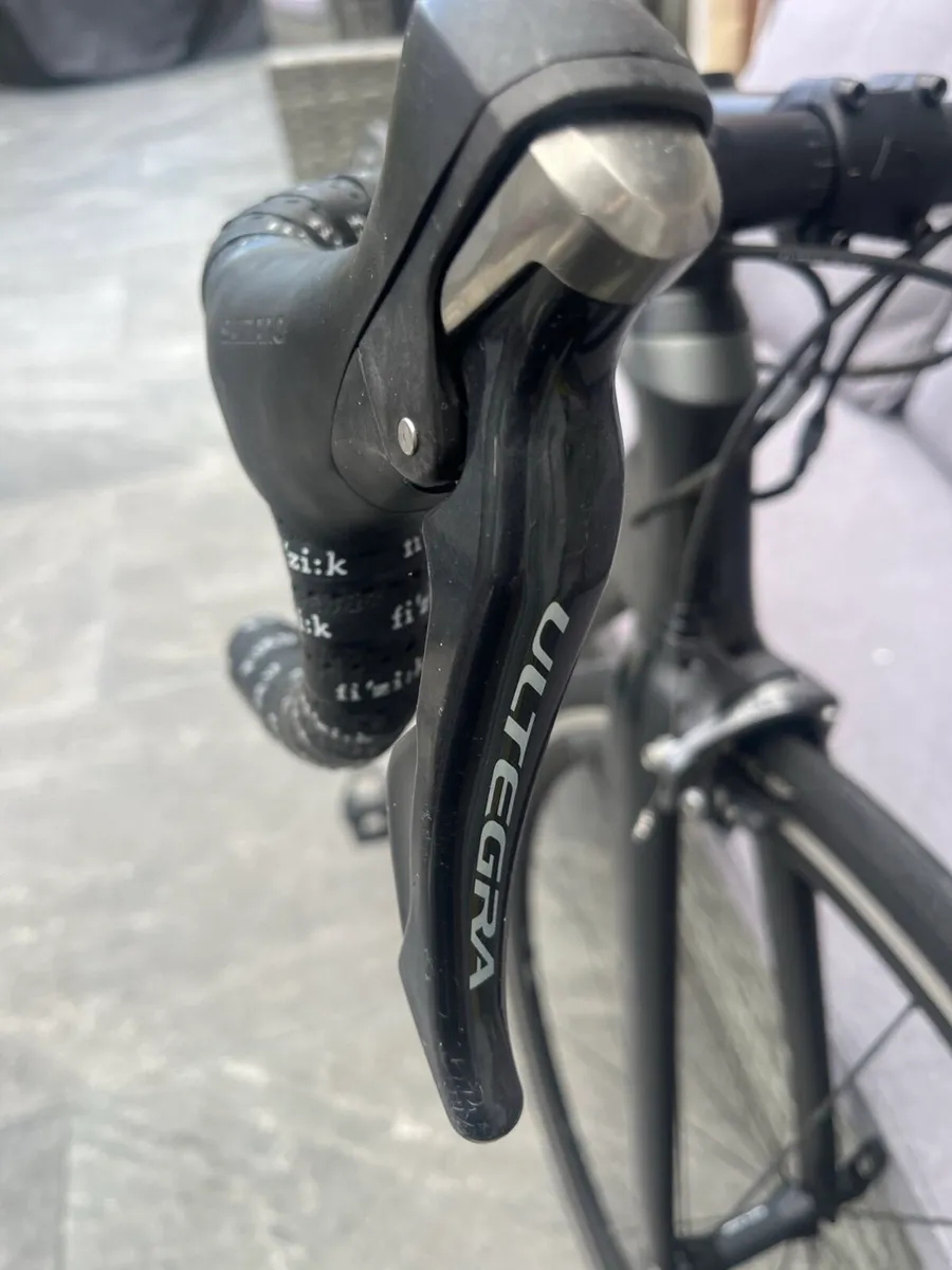 Canyon Aeroad CF SLX carbon road bike - Image 4