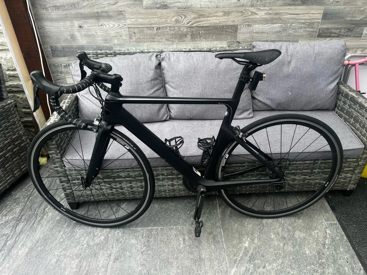 Canyon Aeroad CF SLX carbon road bike - Image 1