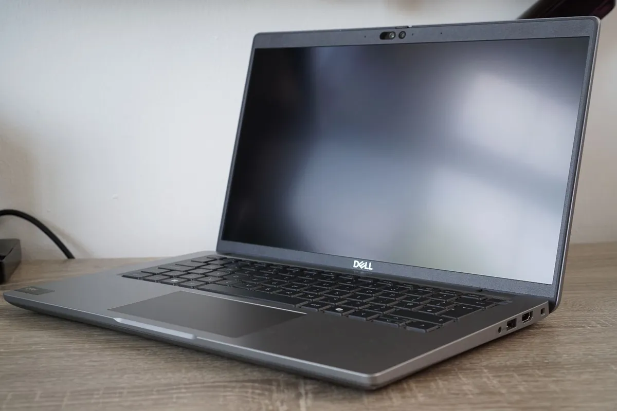 Dell Latitude 5450 Business Touch | Ultra 5 | 16GB - Image 4