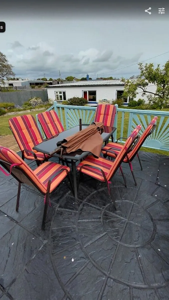 garden table and chairs - Image 2
