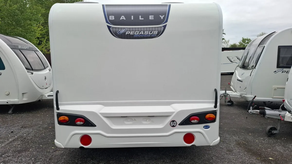 Bailey Pegasus Grande SE Caravan - Image 4