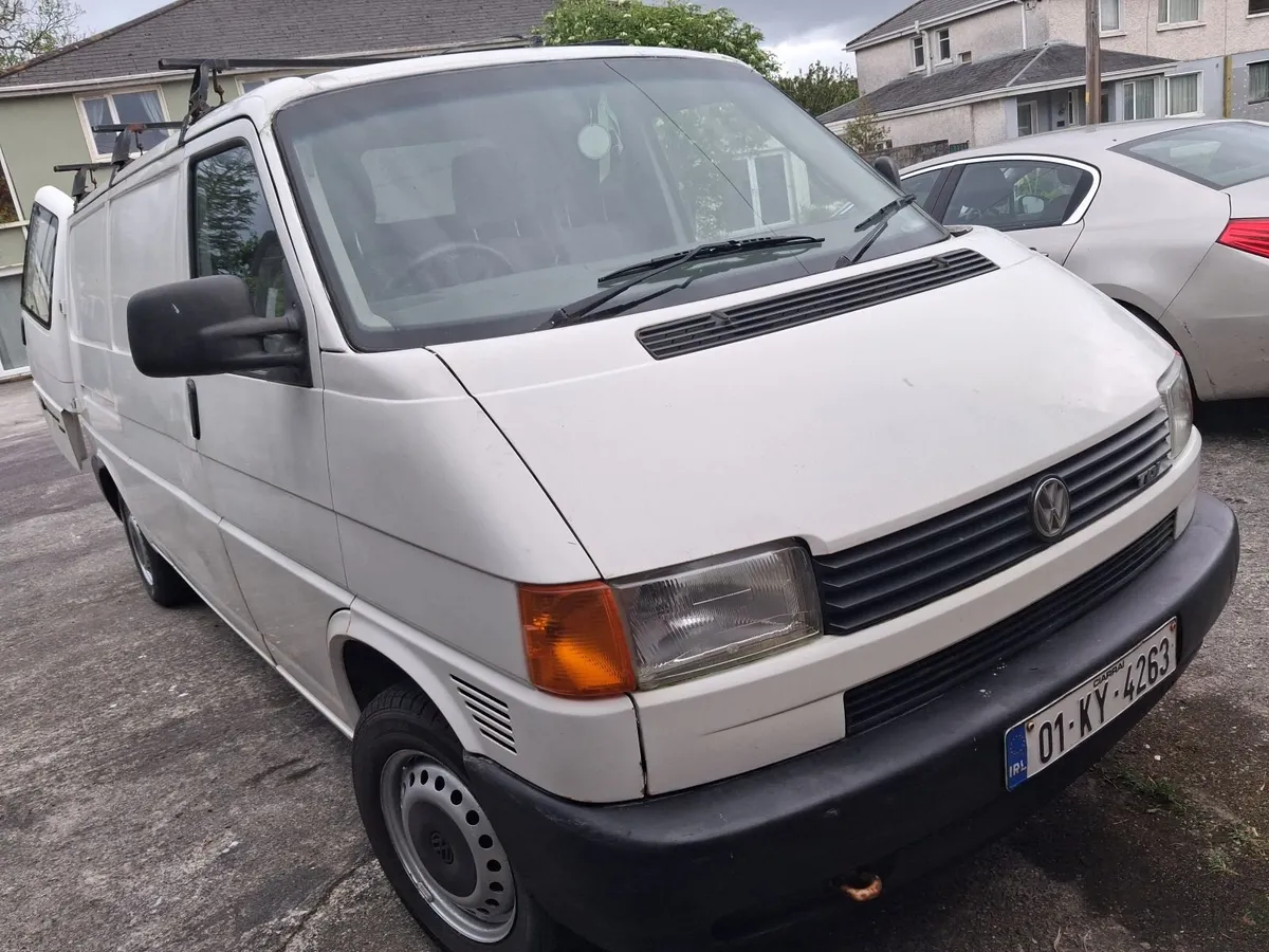 Volkswagen Transporter 2001 - Image 2