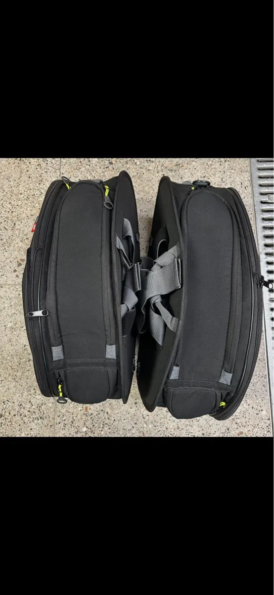 GIVI  EASY-T. SADDLE BAGS - Image 2