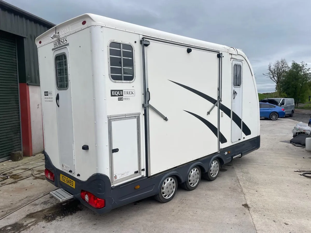 Equitrek Startreka Horsebox - Image 1