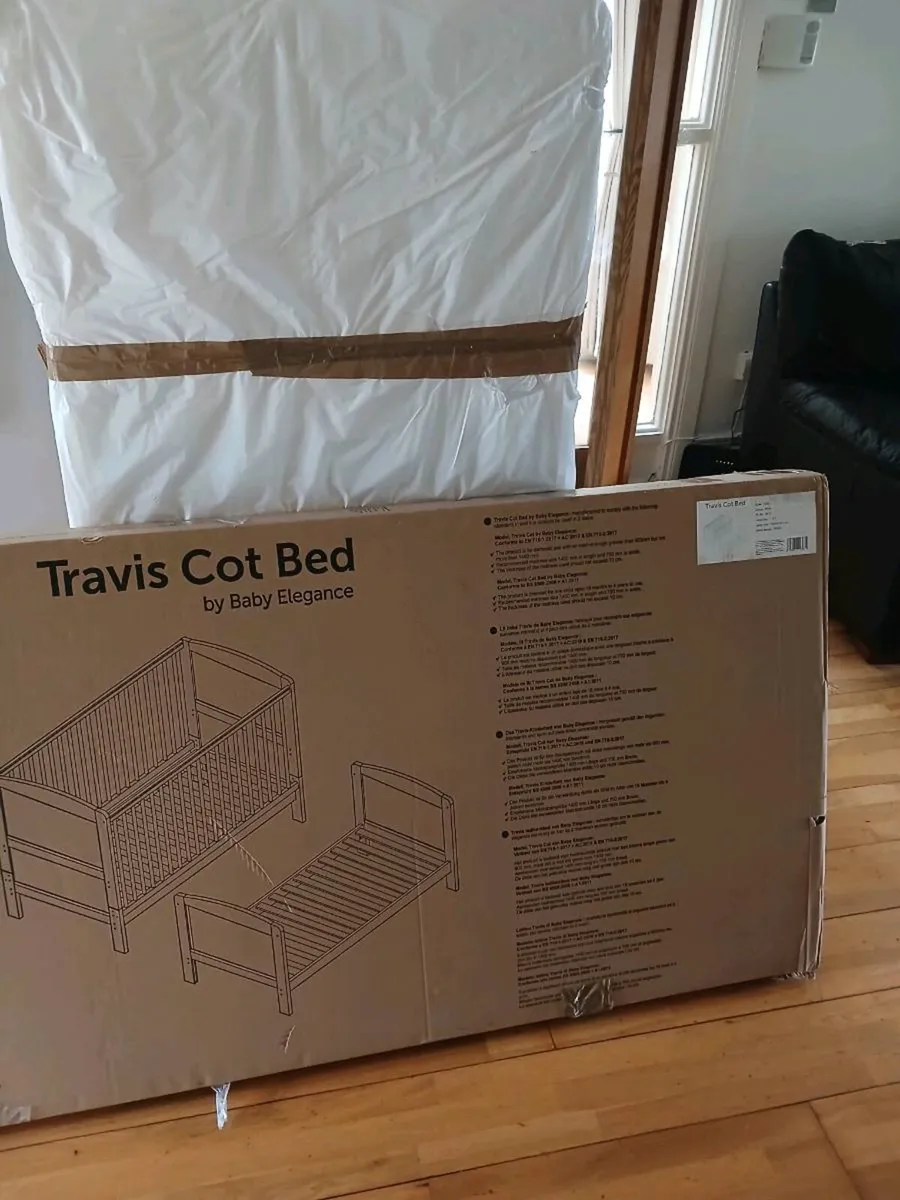 Travis baby cot - Image 4