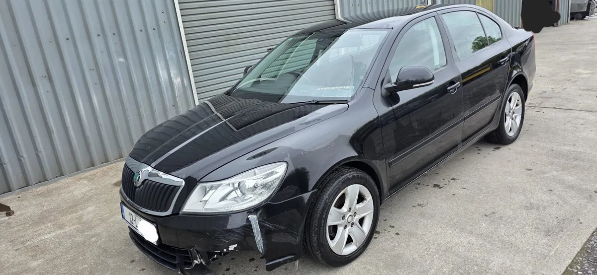 12 SKODA OCTAVIA DIESEL - Image 3