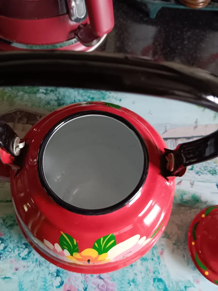 Enamelled handpainted kettle - Image 4