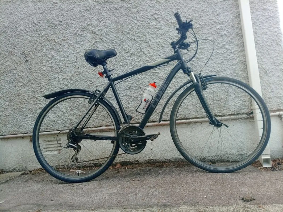 CUBE Curve Hybrid Bike - Image 1