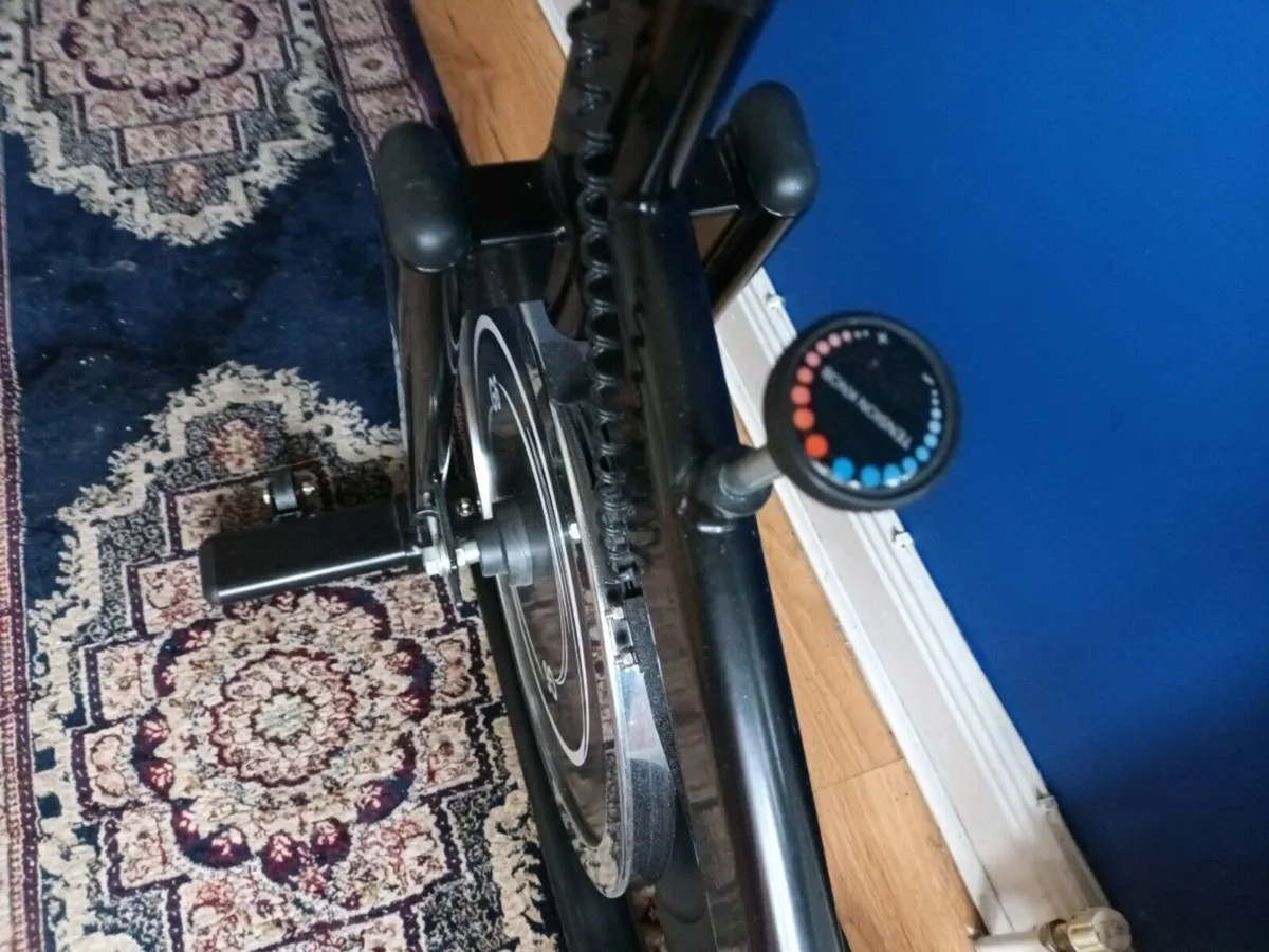 Exercise bike - Image 2