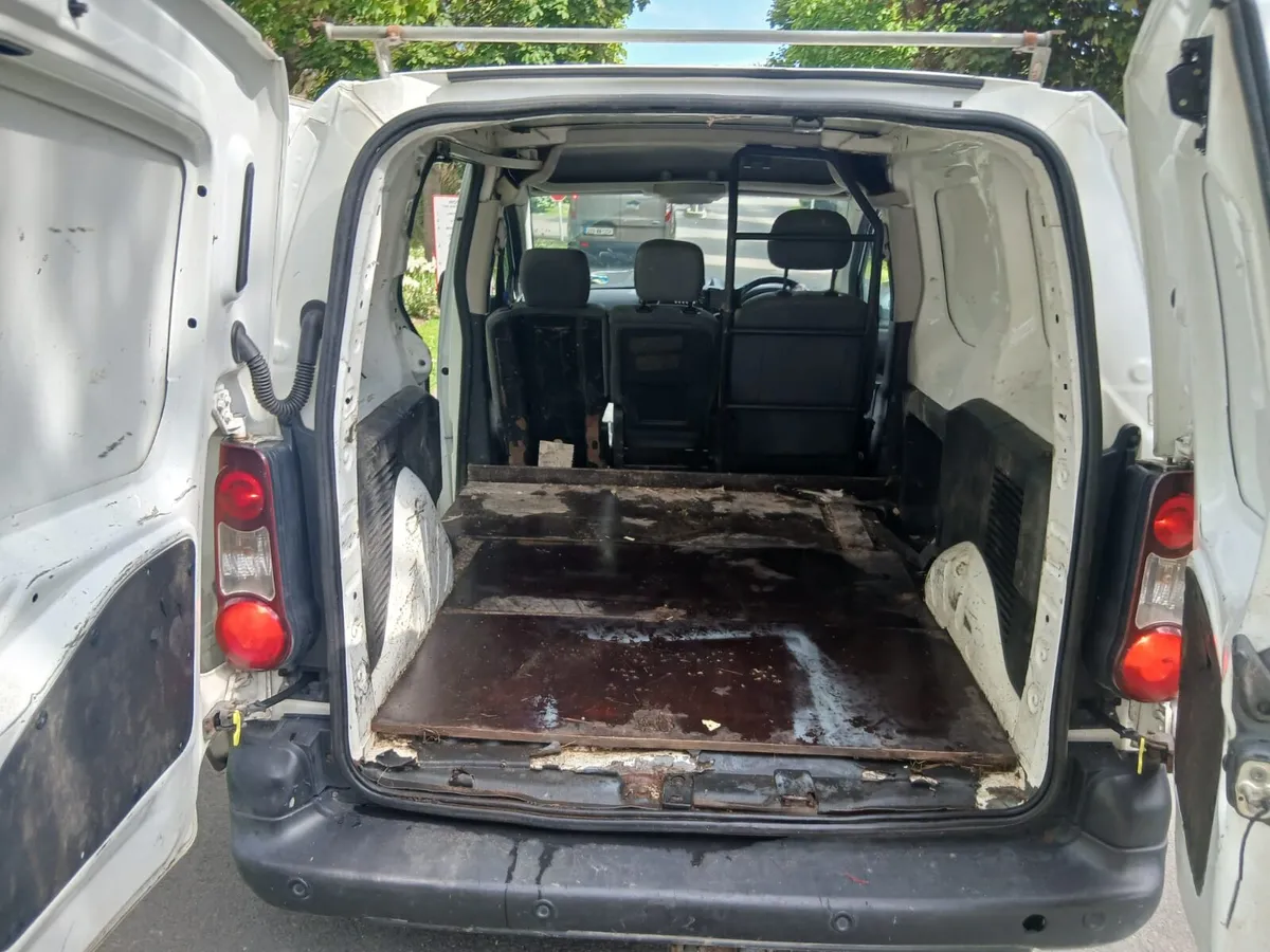 151 Citroën berligo 1.6 hdi 3 seats 2 mouths doe - Image 4