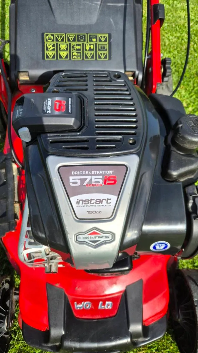 Briggs and Stratton 18 inch self drive lawnmower - Image 4