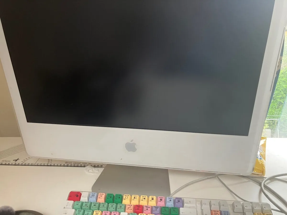 Old I Mac - Image 2