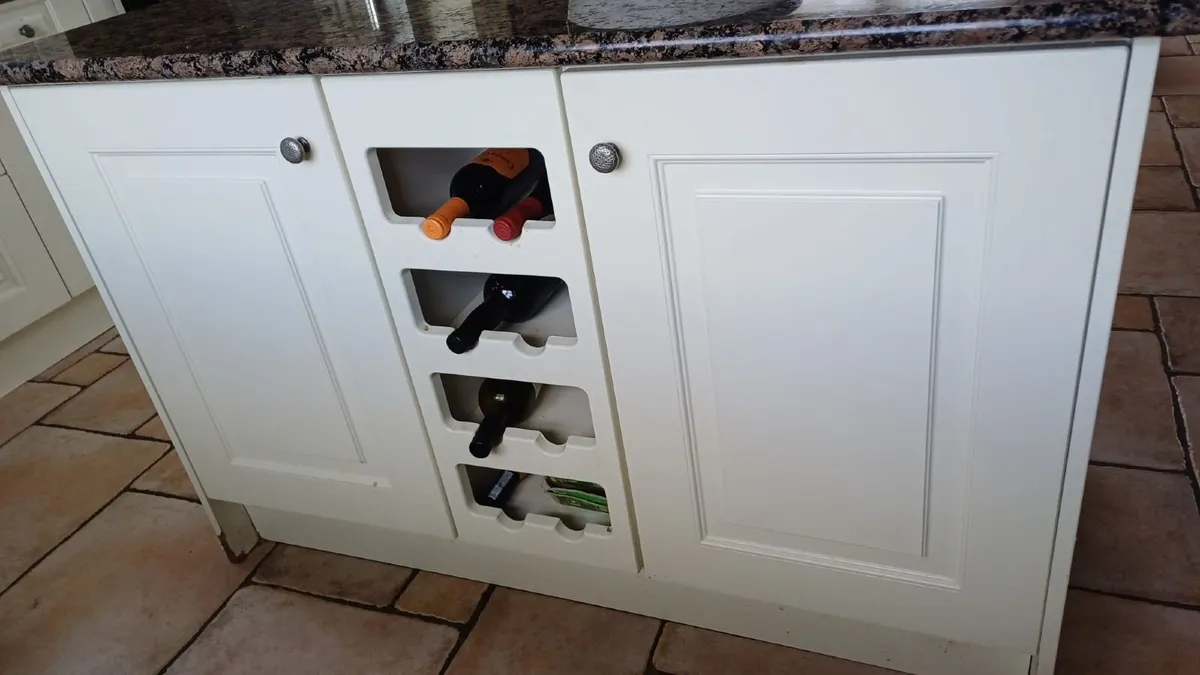 Kitchen - Image 2
