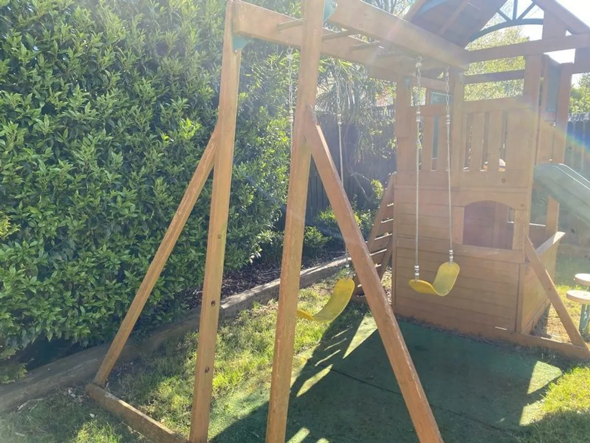 garden wooden playhouse - Image 2