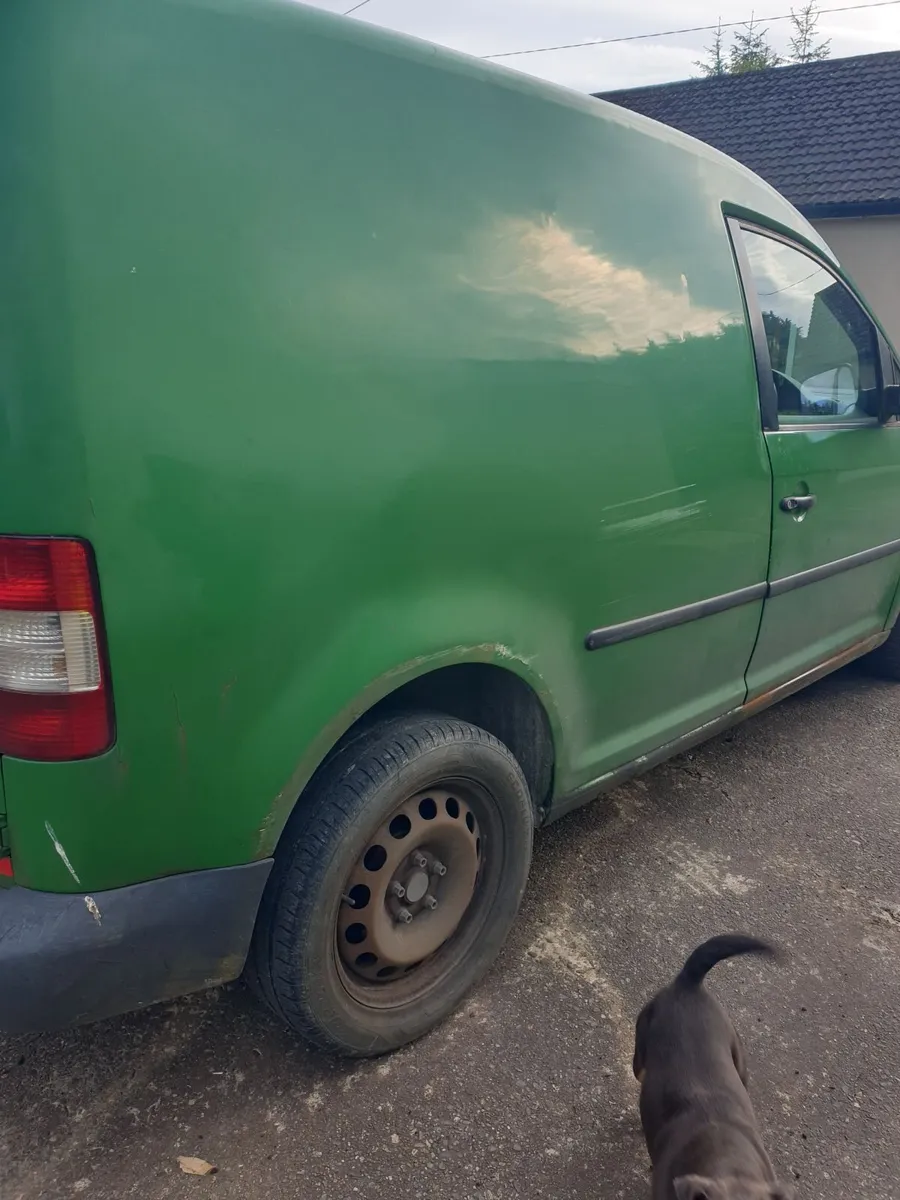 Volkswagen Caddy 2010 - Image 4
