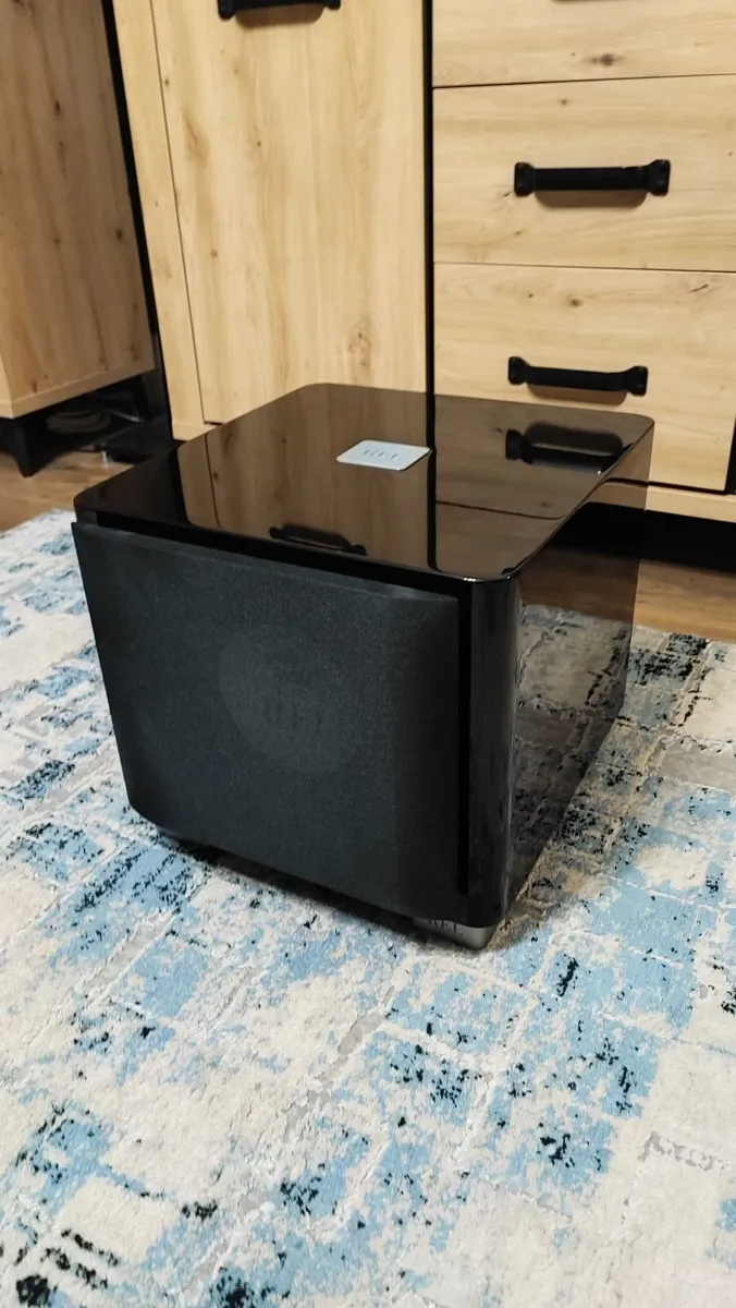 Rel T9X subwoofer black high gloss . - Image 4