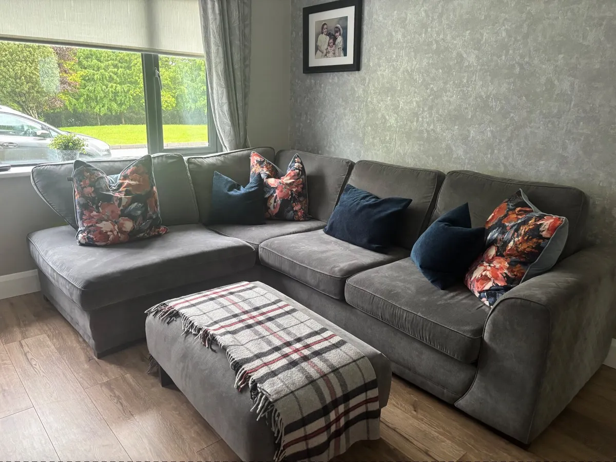 Corner sofa and foot stool - Image 2