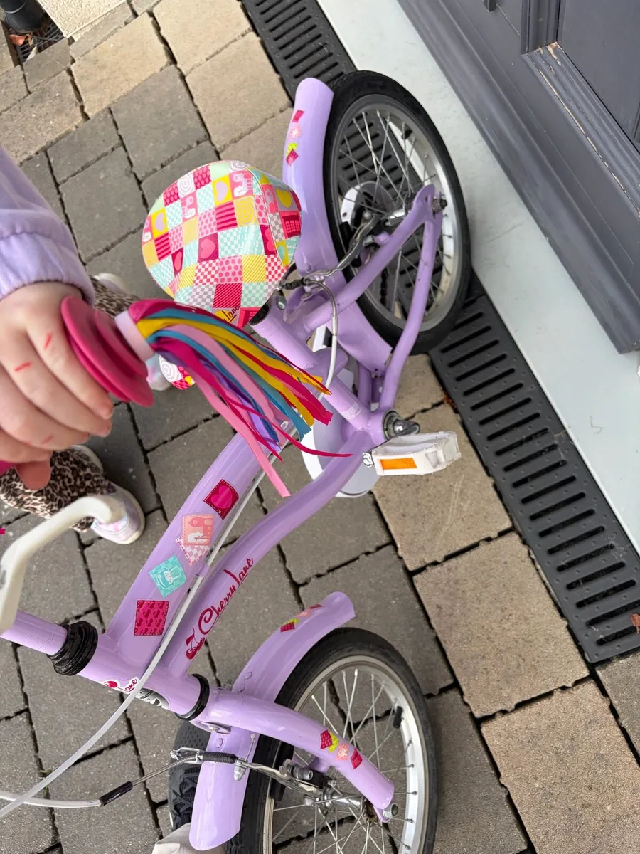 Apollo Cherry Lane - 20” Kids Bike - Image 4