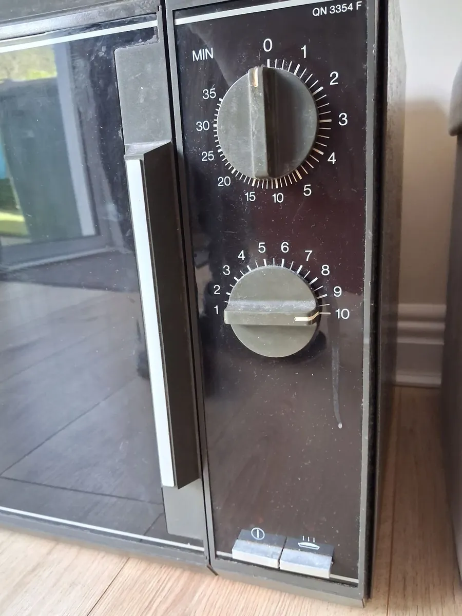 Husqvarna Microwave - Image 2