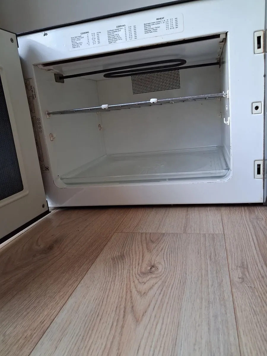 Husqvarna Microwave - Image 4