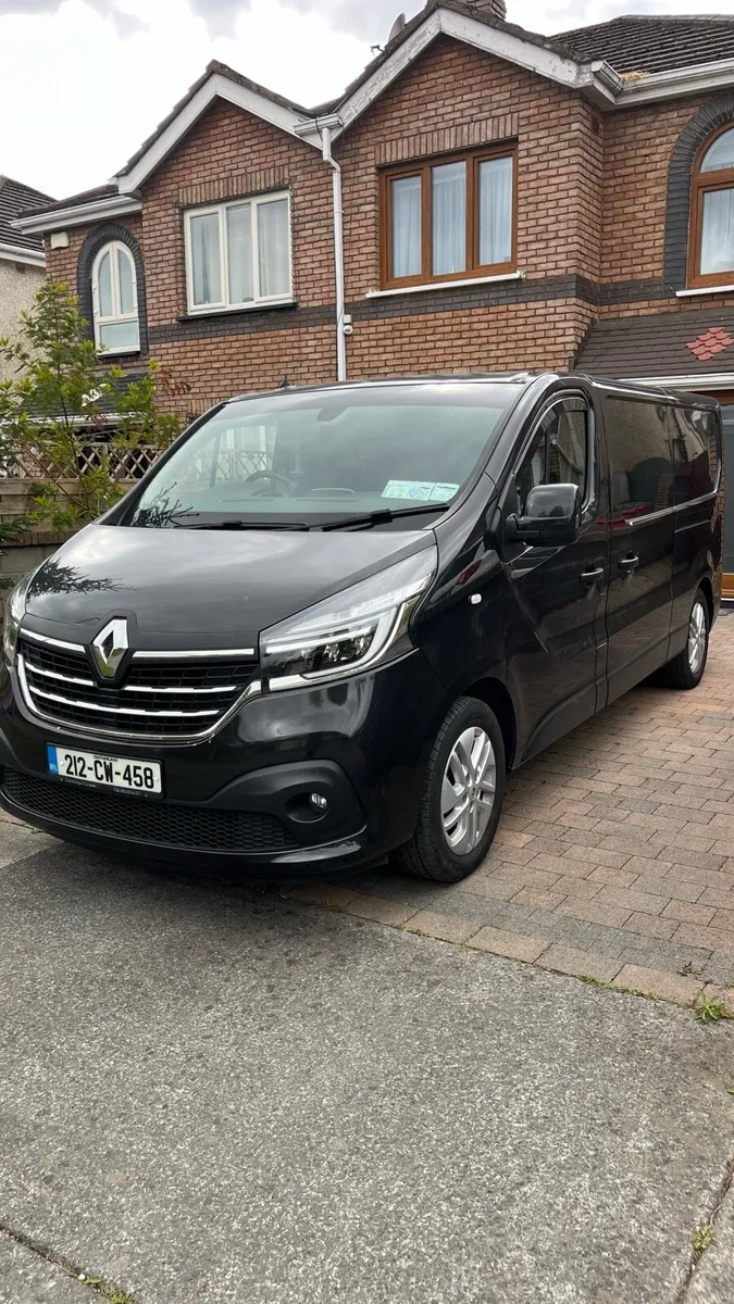 Renault Trafic 2.0 170hp Automatic - Image 2