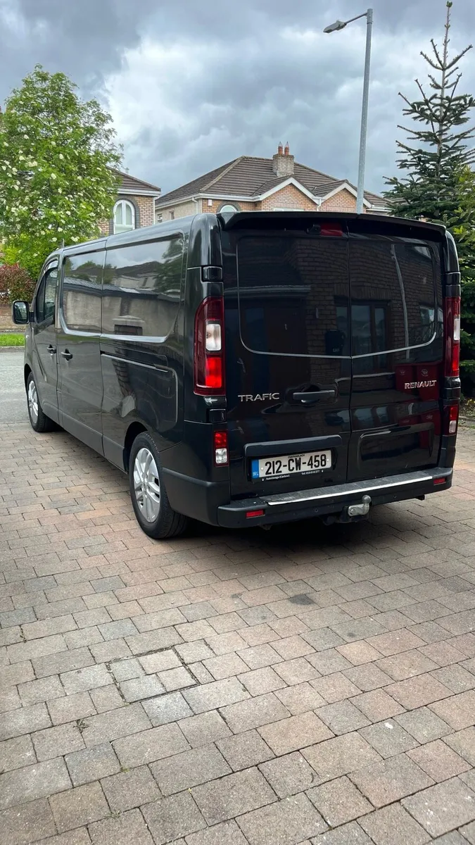 Renault Trafic 2.0 170hp Automatic - Image 4