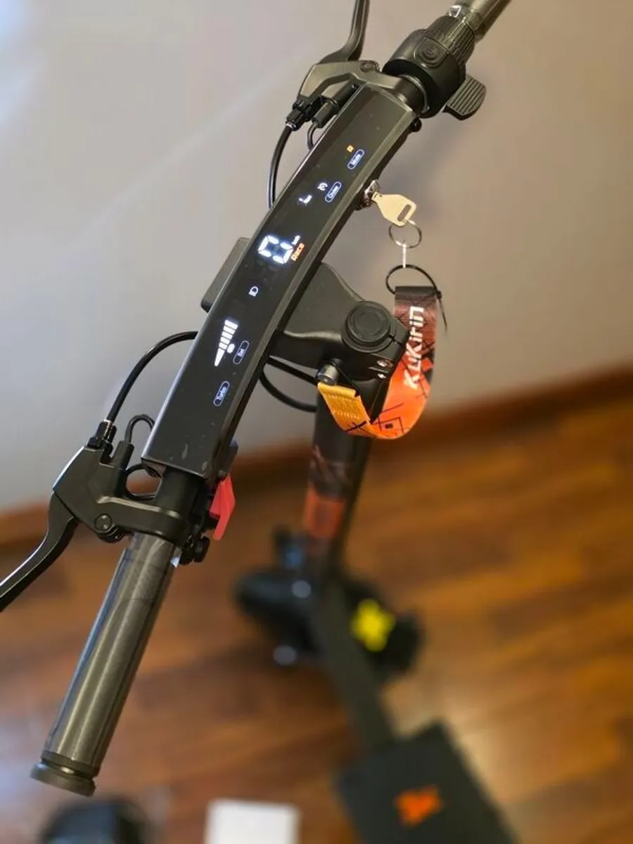 Kukirin g2 ultra electric scooter , brand new , never used , 6 months warranty. - Image 1