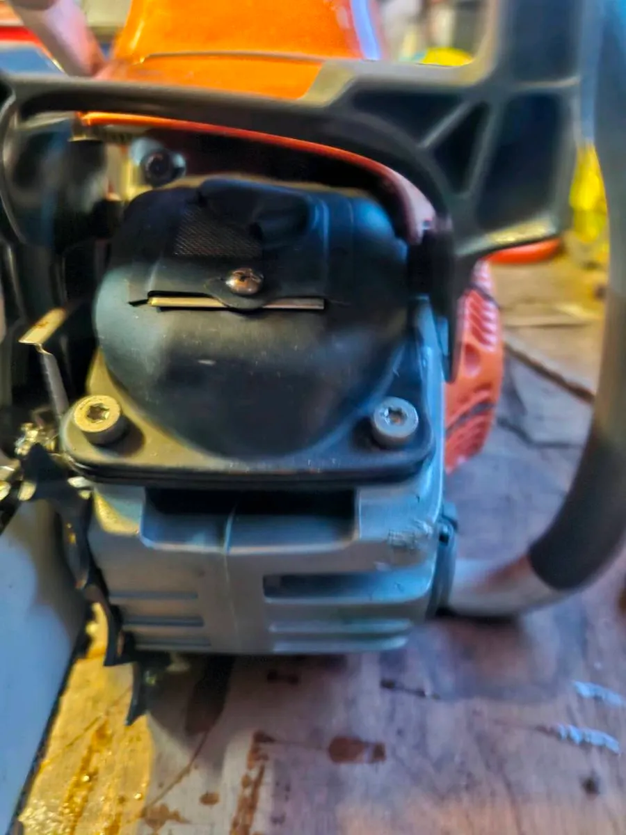 Husqvarna 550xp chainsaw - Image 3